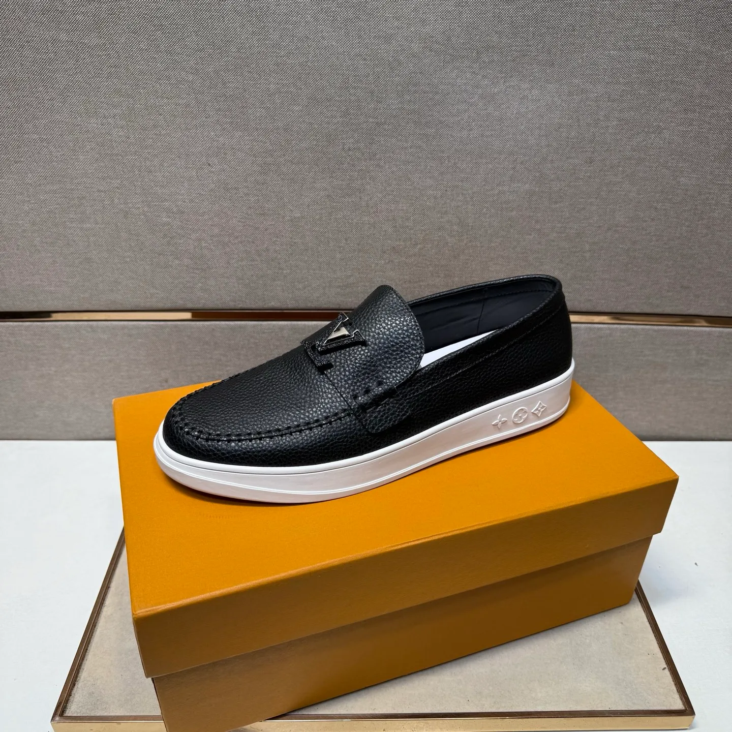 Men's men's shoes 💰pp442【LV～】men's casual shoes 2025z cabinet sales simultaneously 🔶Size: 38-44#️⃣ 🔷3 colors🔜The upper is made of multi-material splicing ➕Genuine leather lining, comfortable and breathable, sole: original comfortable and wear-resistant outsole, ⚠️real thing📱photographed🎬real thing is better📢📢📢